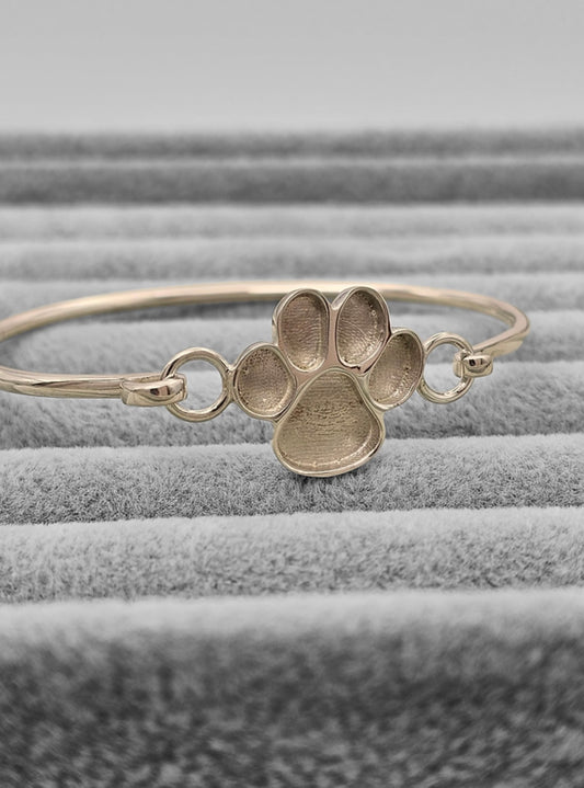 Made to order 9k gold paw print hook clasp bangle