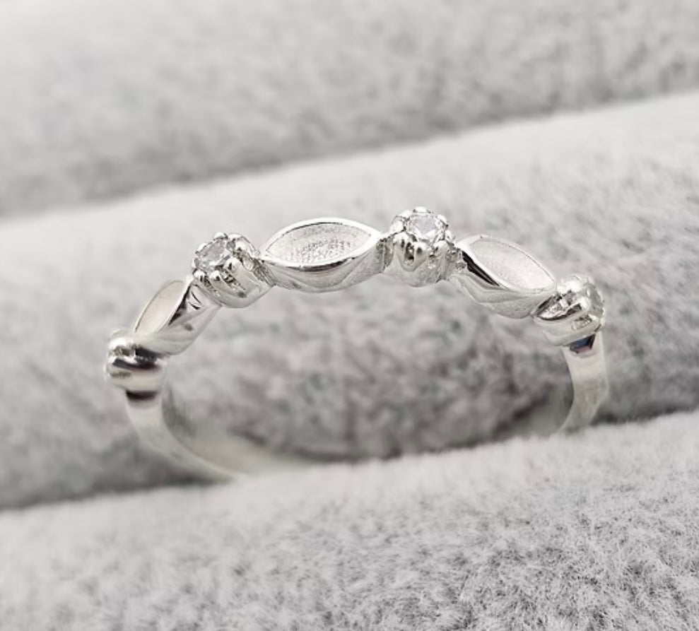 Half smooth edge marquise cz 925 silver ring