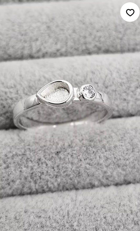 Teardrop single gem ring 925 silver